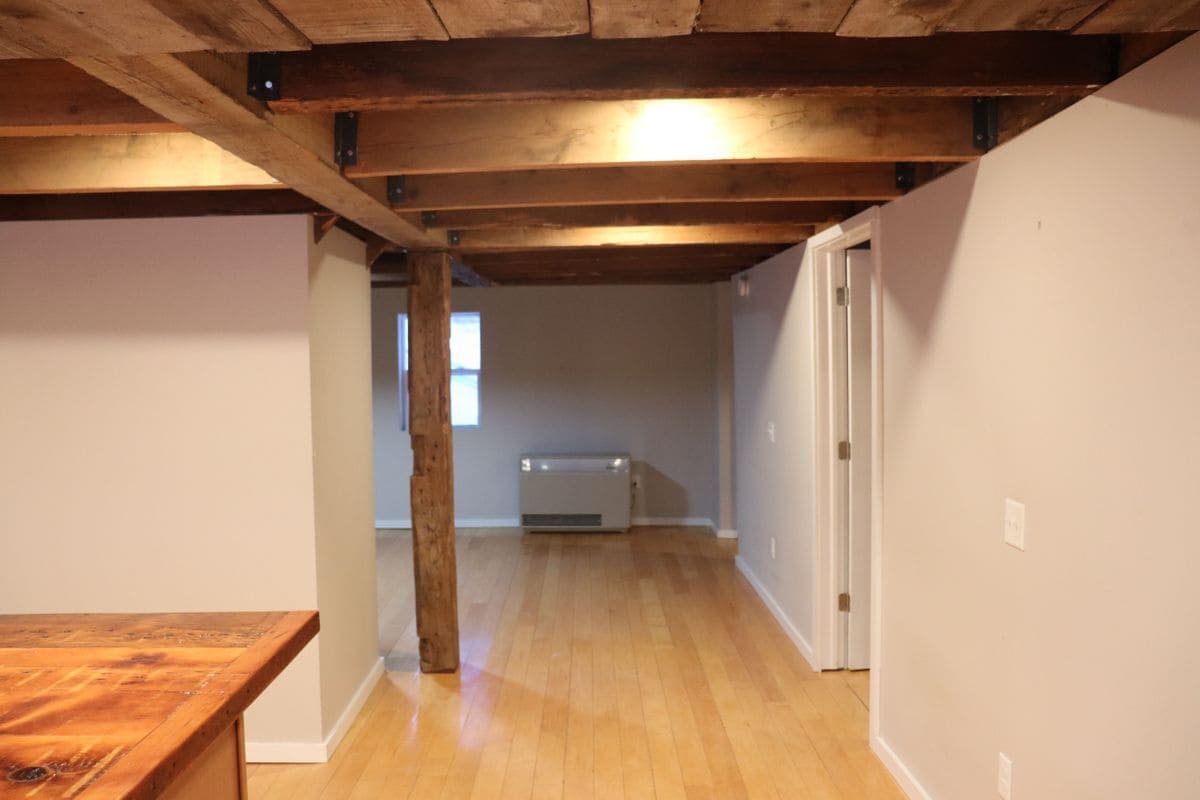 Building Photo - 311 Main St