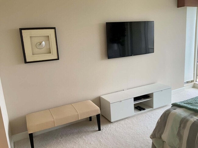 Building Photo - 4201 N Ocean Blvd