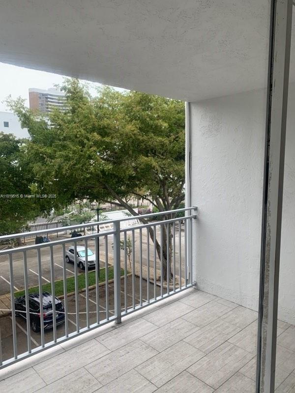 Building Photo - 750 NE 64th St