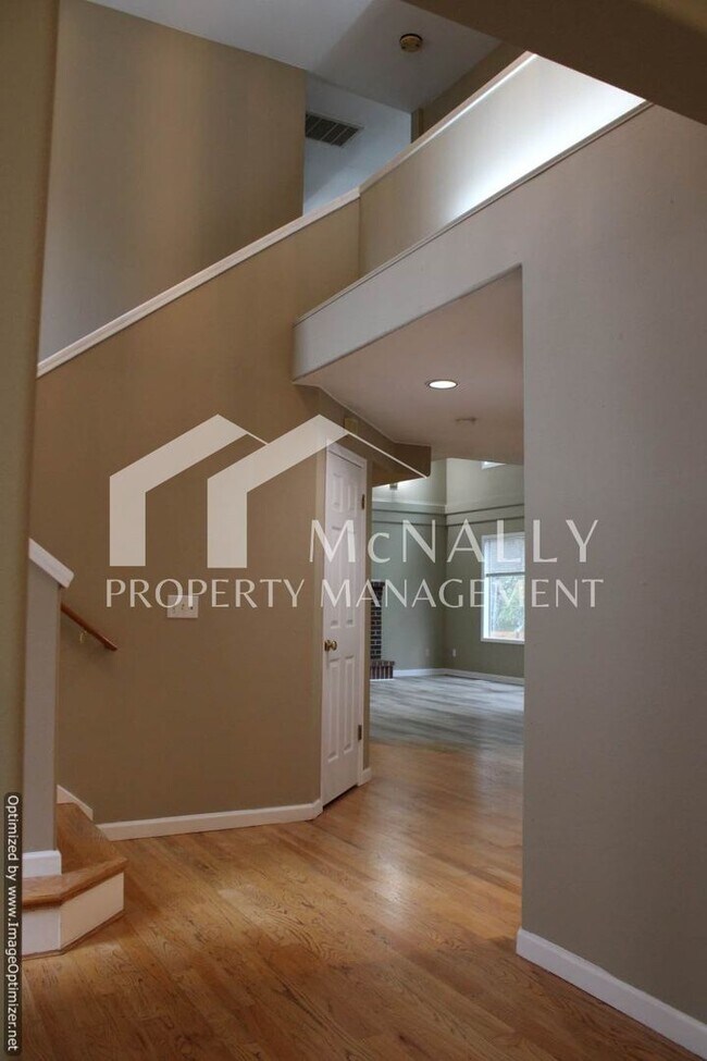 Building Photo - Lovely 3 bedroom Gig Harbor Home