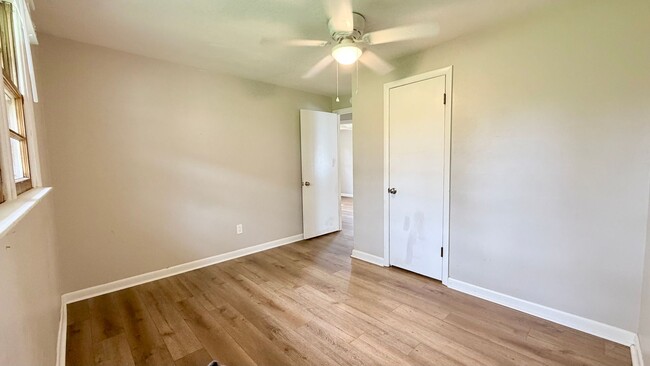 Building Photo - Updated One-Level Brick Home with Mountain Views