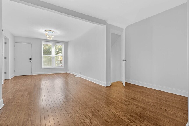 Building Photo - 2228 S. Wood-1
