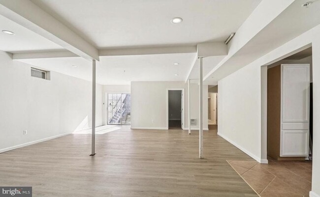 Building Photo - 6005 Armaan Dr