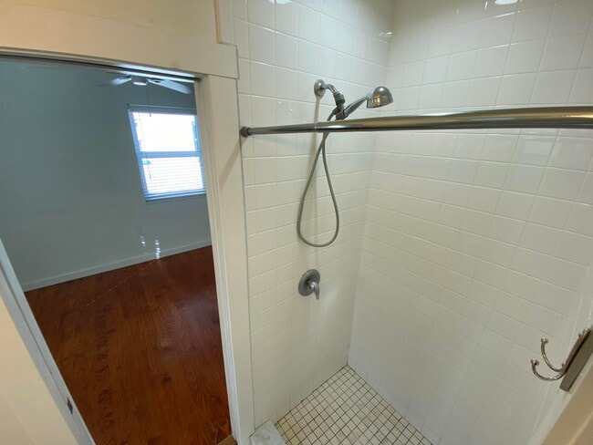 Building Photo - 715 2nd Ave S