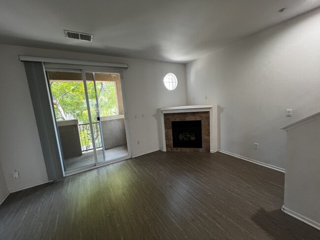 Building Photo - 1563 Hackberry Pl