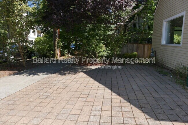 Building Photo - 1417 NW 60th St