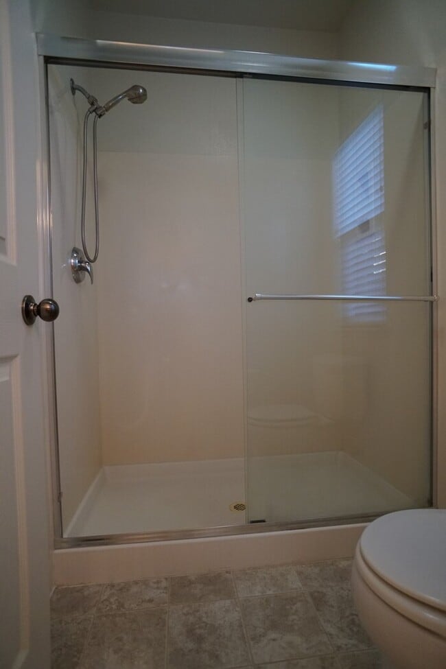 Building Photo - Charming 3 Bedroom Home for Rent in Crocker Ranch  Roseville!