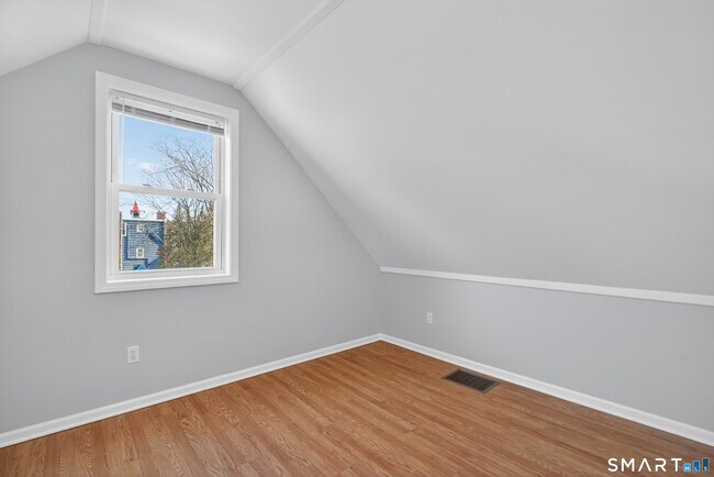 Building Photo - 85 Bishop St