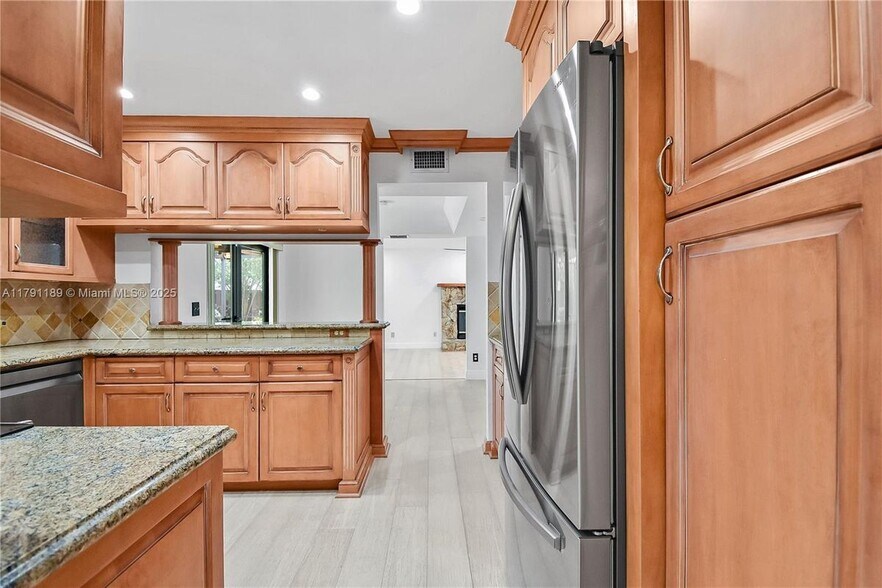 Building Photo - 14950 Featherstone Way