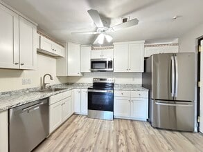 Building Photo - 354 Neponset St