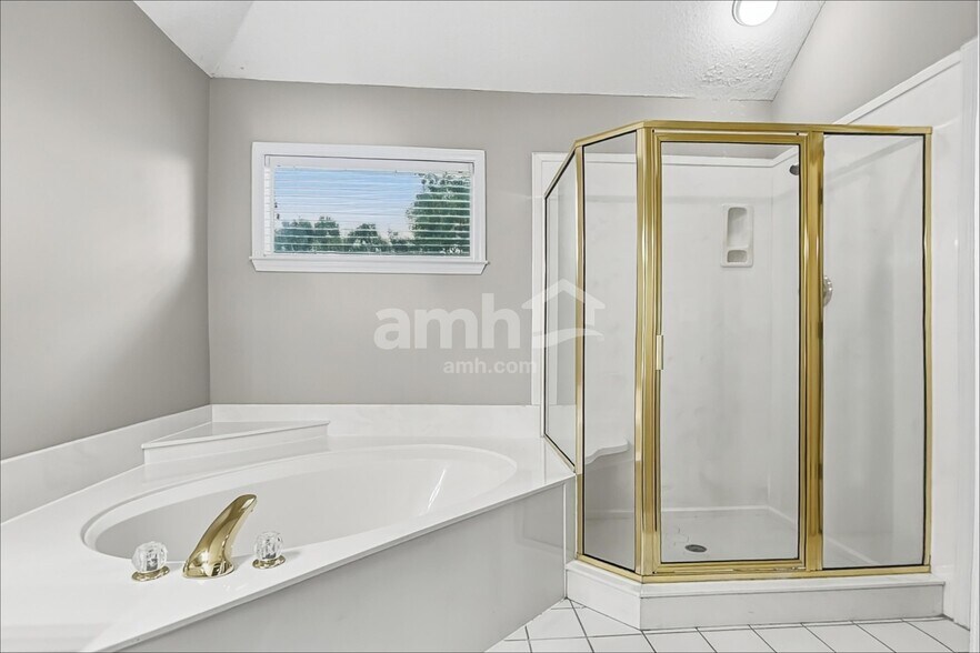 Building Photo - 6646 Raner Cv