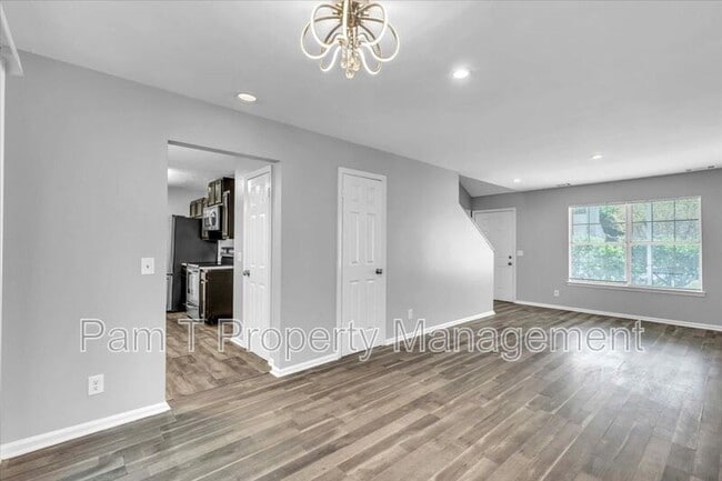 Building Photo - 234 Forest Ridge Dr