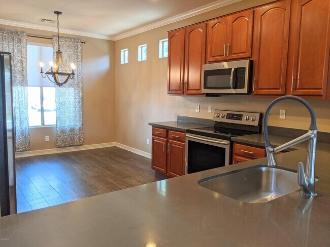 Building Photo - 21019 E Avenida Del Valle