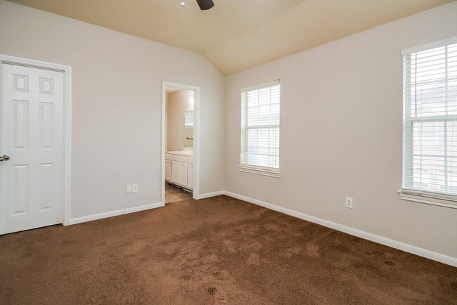 Building Photo - 4959 N Cancun Dr
