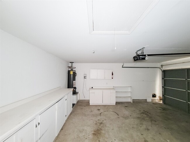 Building Photo - 3014 Millers Oak Ln