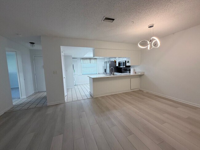 Building Photo - Golf Course Condo on Seven Springs Golf and Country Club