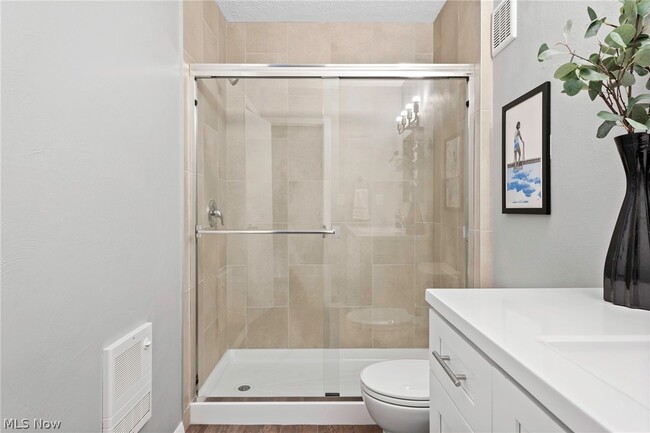 Building Photo - 10528 Clifton Blvd