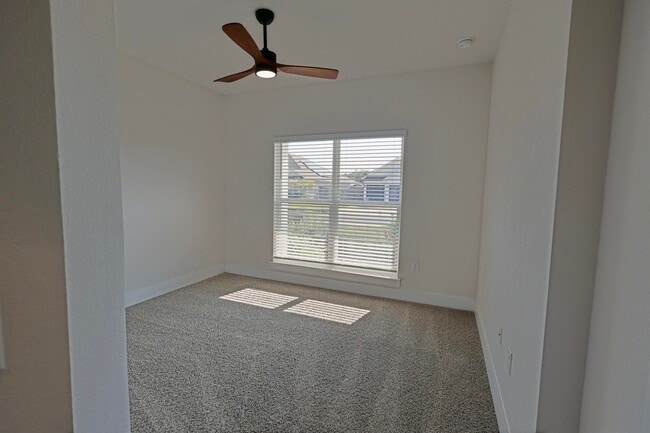 Building Photo - 6248 Jenks Dr