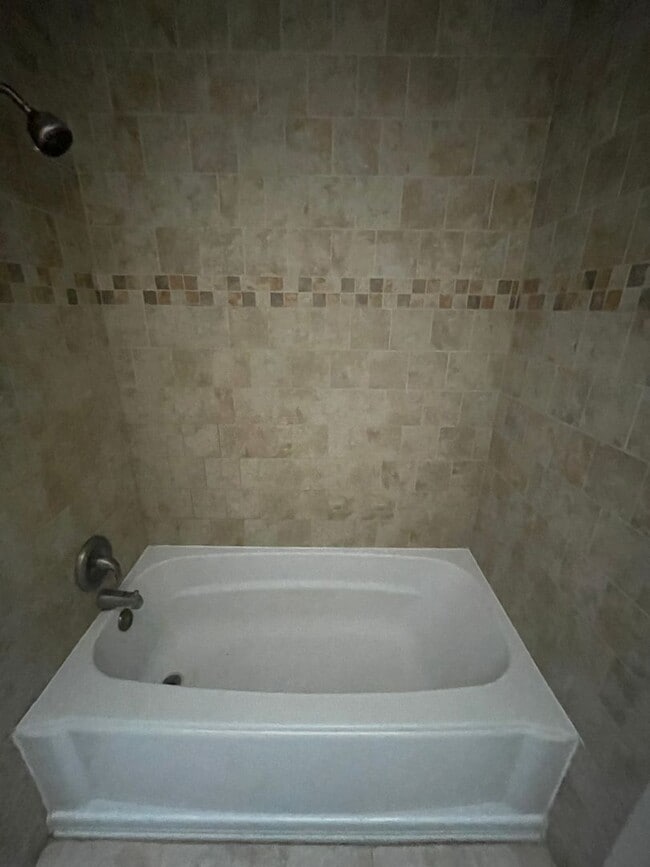 Building Photo - Duplex