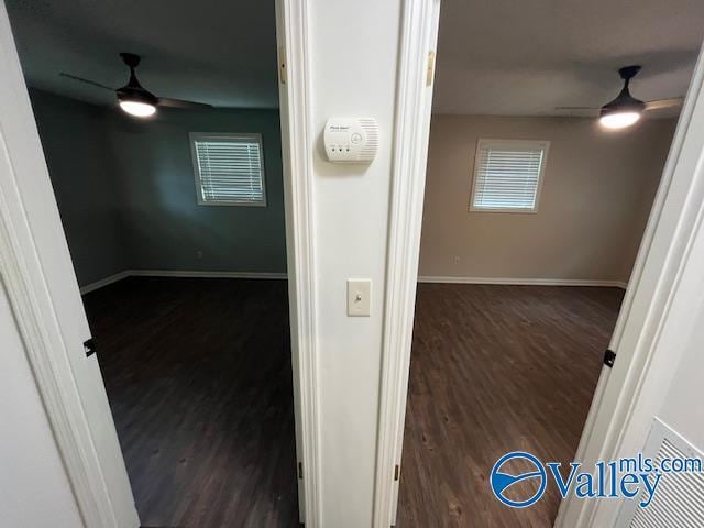 Building Photo - 909 Cooper Ln SW