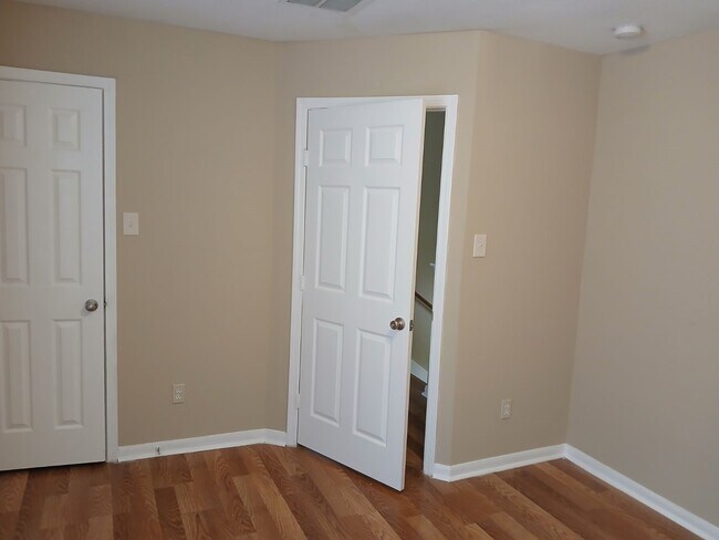 Building Photo - 12906 Regalshire Ct