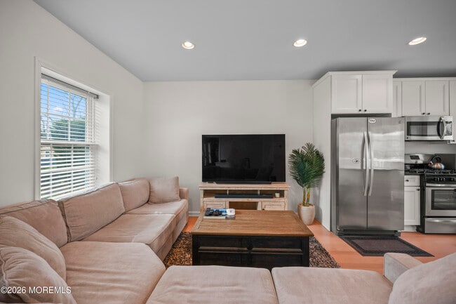 Building Photo - 5 Cortland Rd