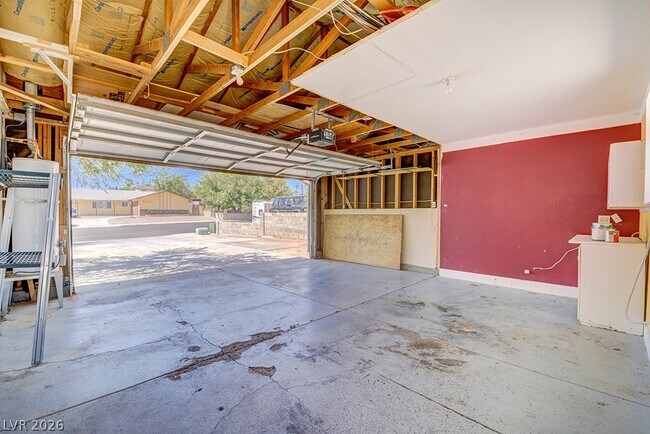 Building Photo - 3990 E Syracuse Dr
