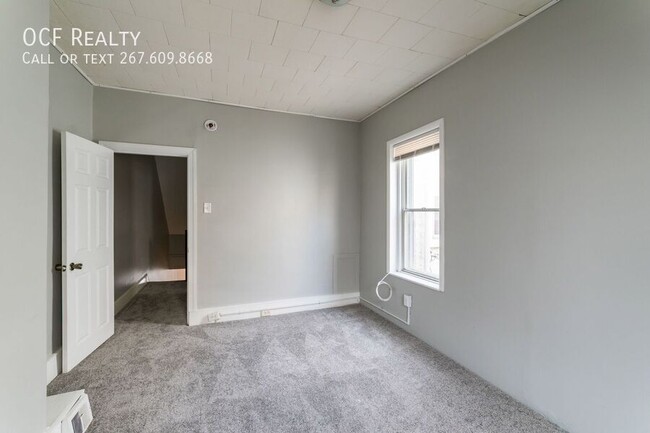 Building Photo - 3943 Terrace St