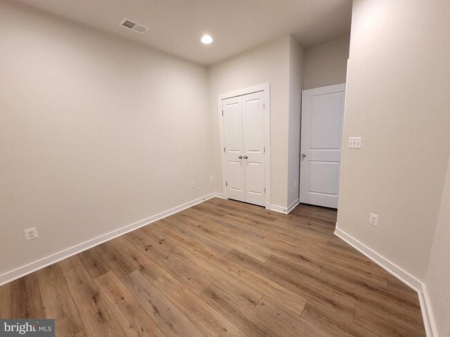 Building Photo - 8571 Red Sage Way S