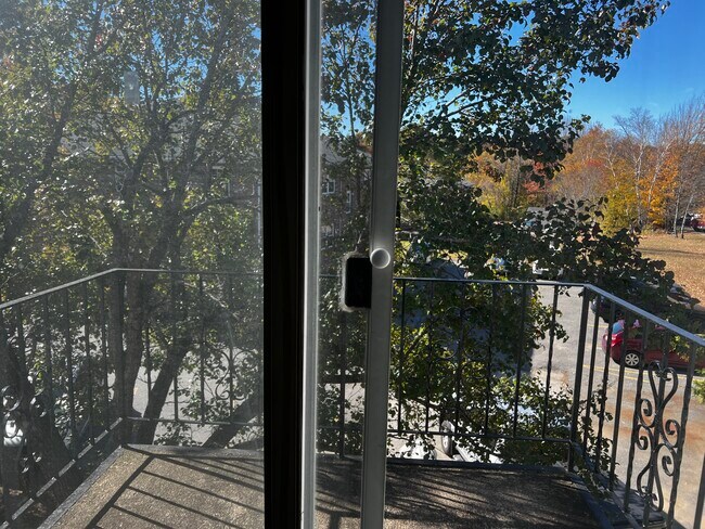 Building Photo - 39 Dinan Dr