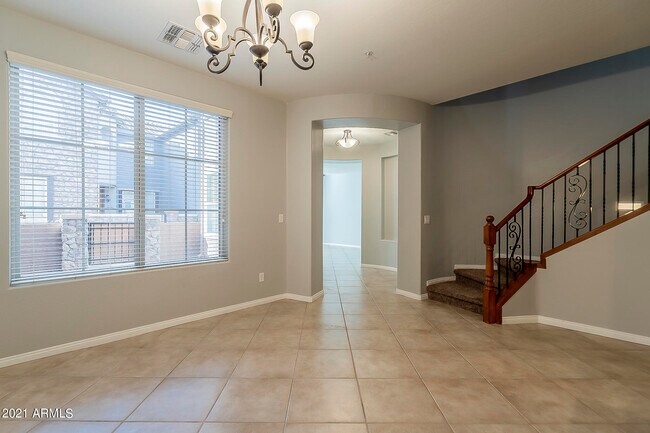 Building Photo - 3921 E Melinda Dr