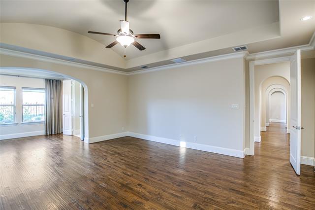 Building Photo - 631 Creekway Dr
