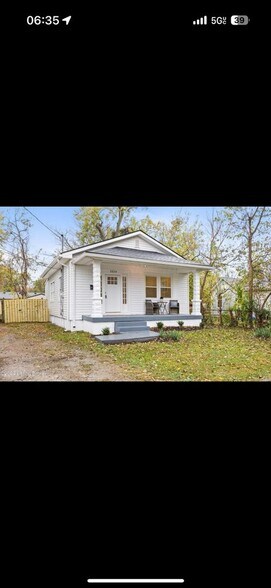Building Photo - 1526 Taylor Ave