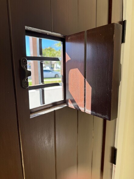 Building Photo - 1101 W 2nd St