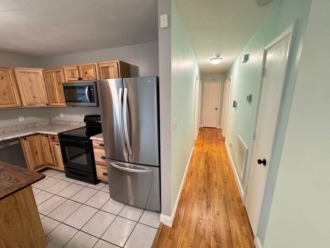 Building Photo - Three Bedroom Ranch Home in Garner