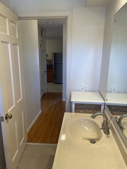 Building Photo - 6231 France Ave S