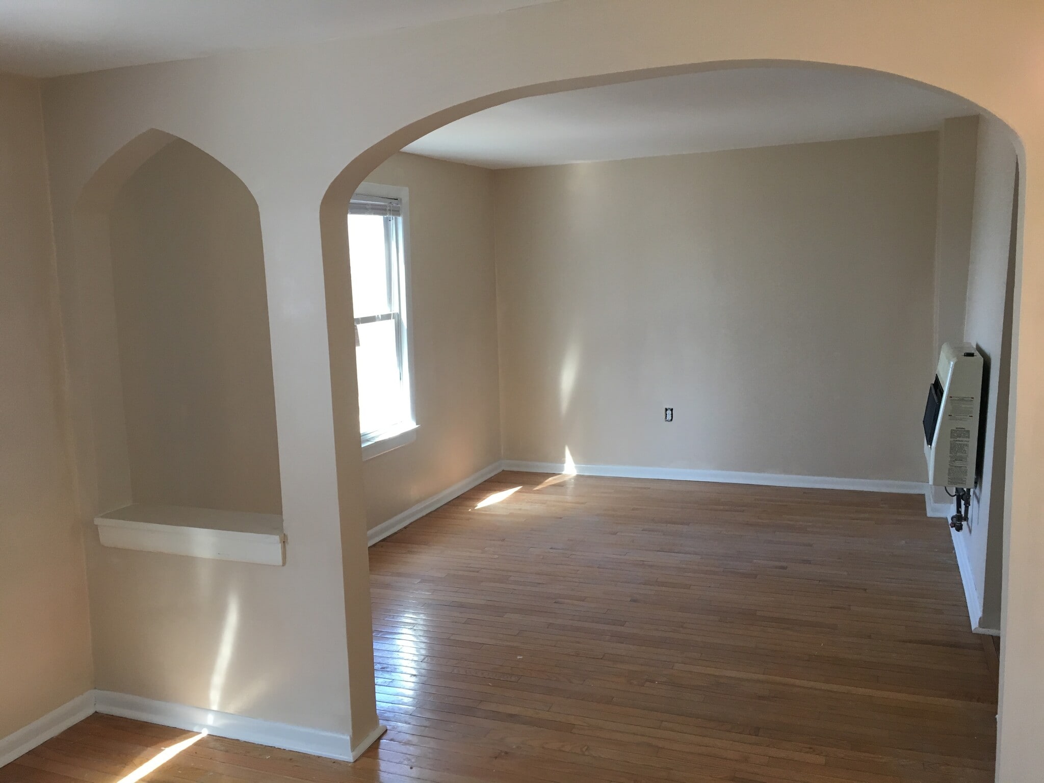 Apt living room - 24 Gilman St