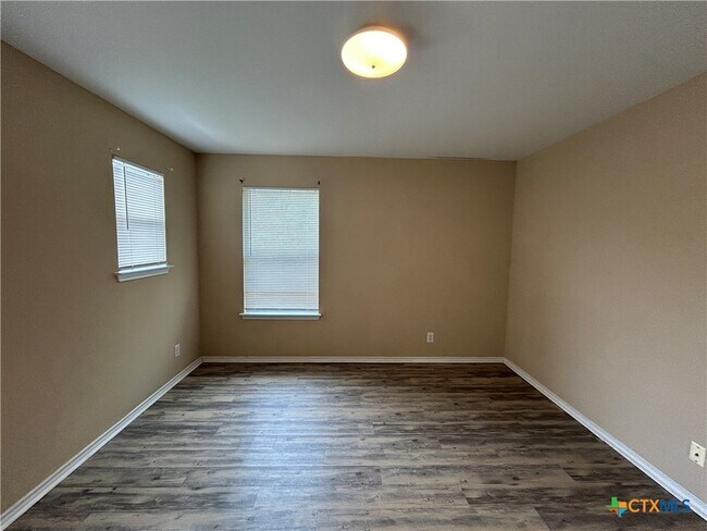 Building Photo - 381 Copper Path Dr