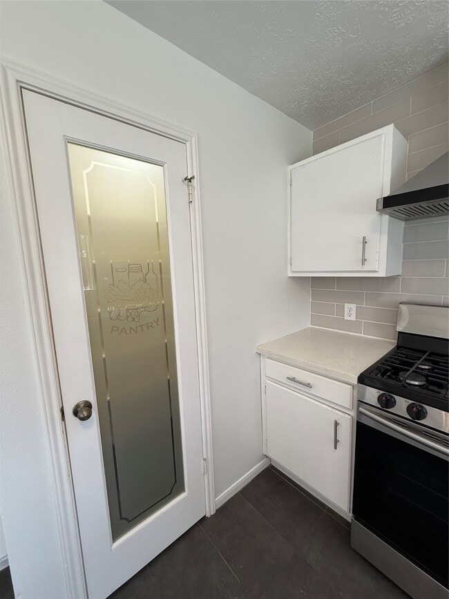 Building Photo - 17011 Macleish Dr