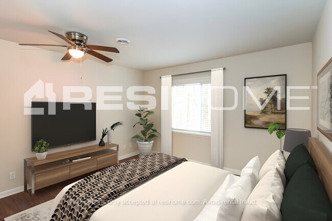 Building Photo - 428 Raintree Dr