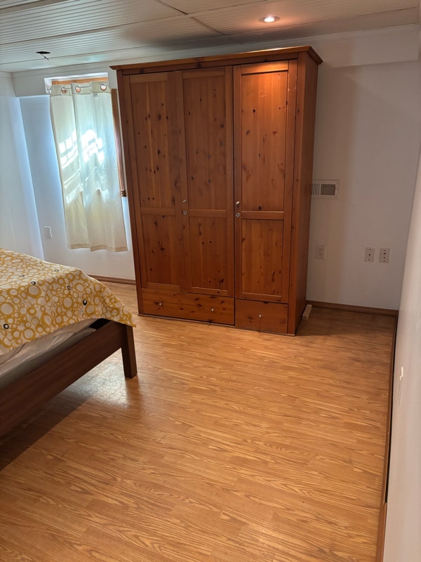 Building Photo - 1900 Oakengate Ln