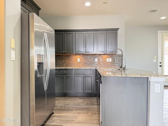 Building Photo - 13454 Everingham St