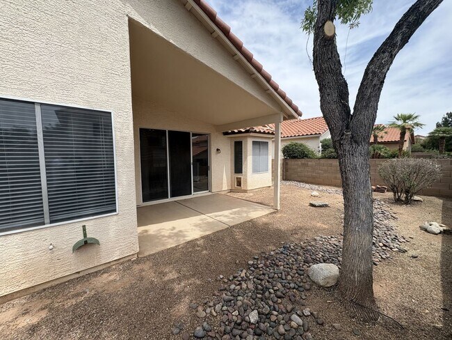 Building Photo - Sunrise & Sabino Canyon Four Bedroom Rental