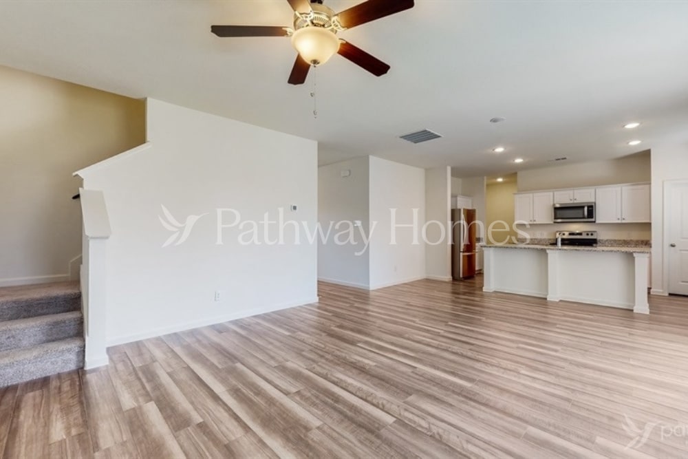 Building Photo - 1428 Ancer Wy