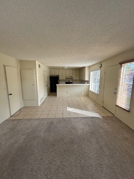 Building Photo - 13950 Via Rimini