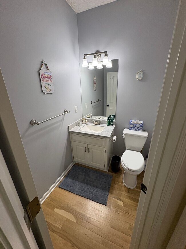 Building Photo - 30+ Day Stays | Fully Furnished 5 Bed Home w/Utilities included | 3 Car Garage | Great Community ...