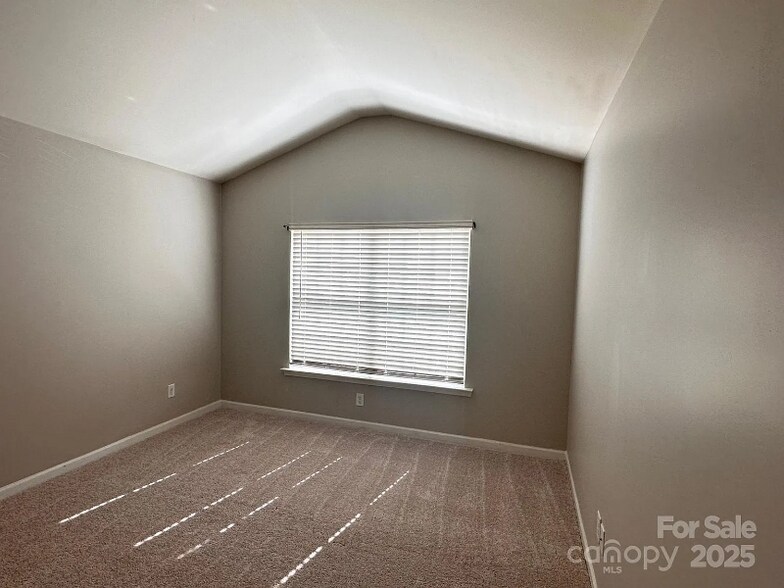 Building Photo - 6029 Guildford Hill Ln