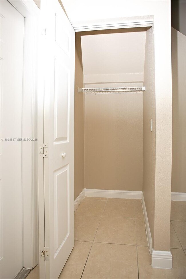 Building Photo - 2409 SW 99th Way