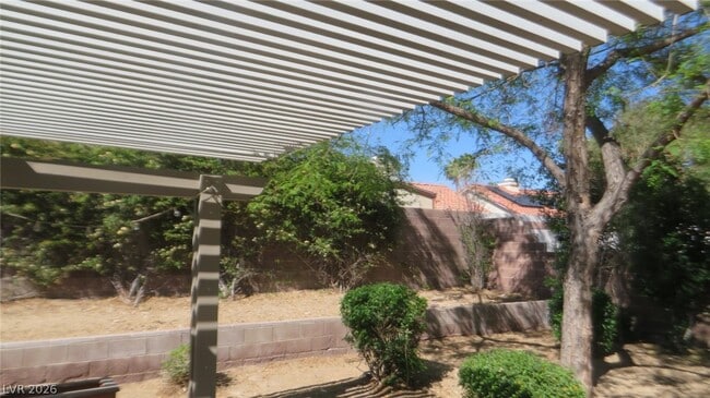 Building Photo - 5608 Crimson Ridge Dr