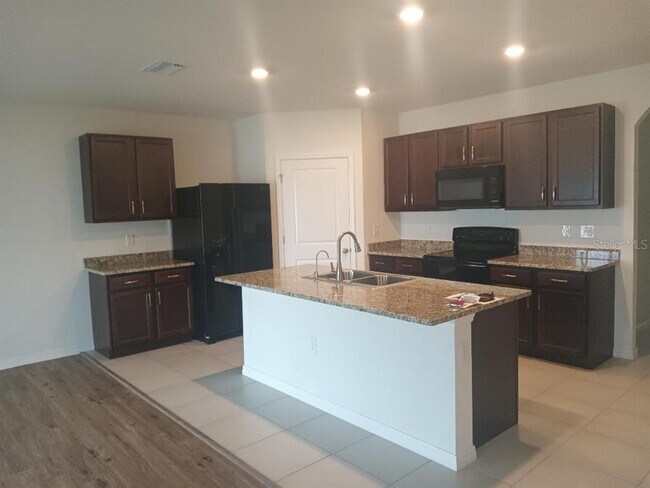 Building Photo - 2743 Garden Plum Pl